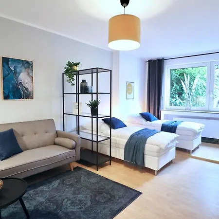 Sapphire Apartment: Free Parking + Netflix + Bathtub Essen Esterno foto