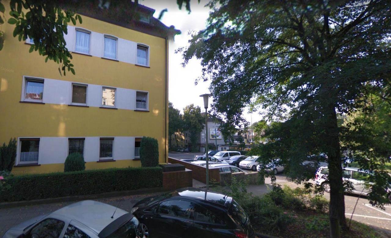 Sapphire Apartment: Free Parking + Netflix + Bathtub Apartment